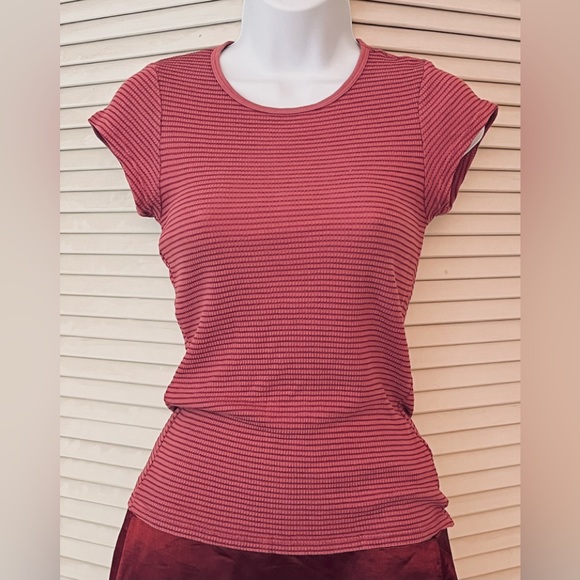 Cotton/rayon ribbed top easy care plum/wine 2tone cap sleeves woven 4 stretch - Picture 1 of 7